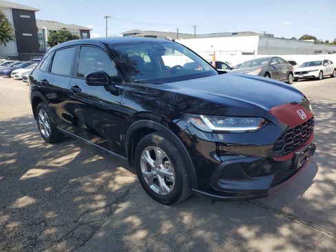 Used 2025 Honda HR-V LX image 9