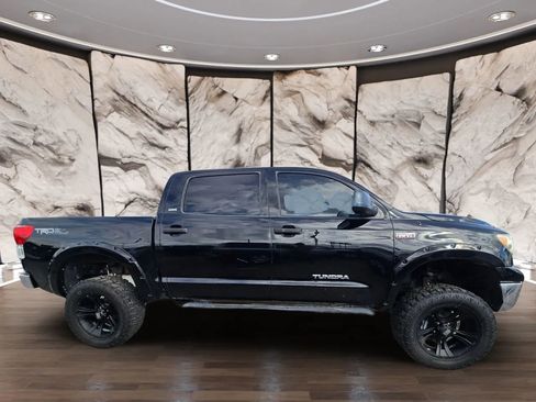 Used 2013 Toyota Tundra 4x4 CrewMax w/ TRD Off-Road Pkg image 4