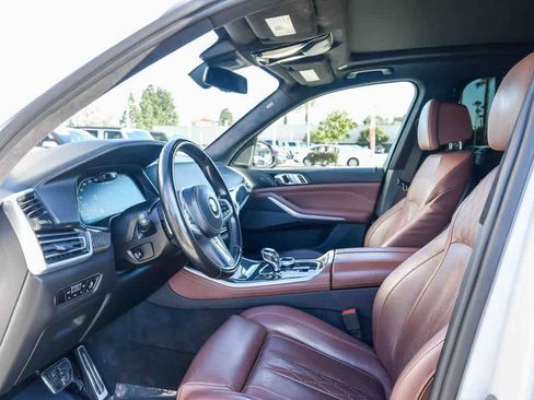 Used 2022 BMW X5 M50i w/ Executive Package image 22