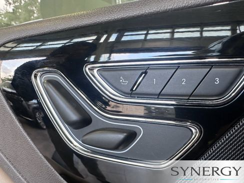 Used 2020 Lincoln Aviator 2WD image 21
