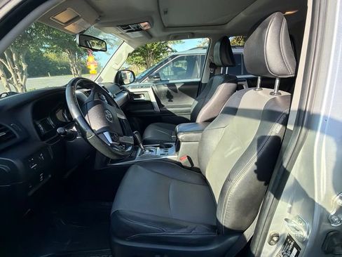 Used 2016 Toyota 4Runner SR5 Premium AWD/4WD image 8