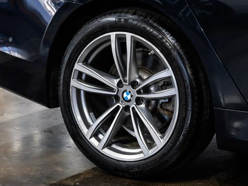 Used 2019 BMW 740i xDrive w/ Executive Package image 56