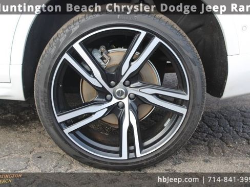 Used 2019 Volvo XC90 T8 R-Design w/ Advanced Package image 8