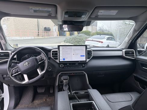 Used 2022 Toyota Tundra Limited image 11