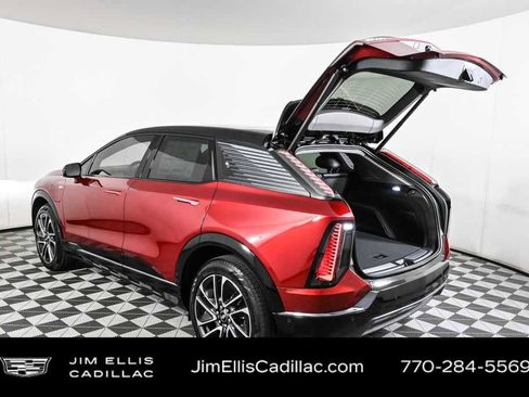 New 2025 Cadillac Optiq Sport 1 image 34