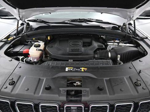 Used 2023 Jeep Grand Cherokee Overland w/ Adv Protech Group III AWD/4WD image 43