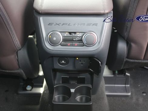 New 2026 Ford Explorer Platinum RWD image 11