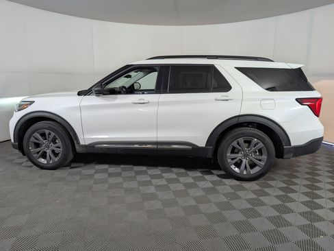 New 2025 Ford Explorer Active w/ Active Comfort Package image 4