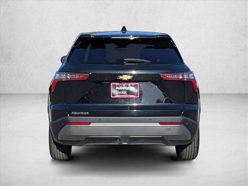 Used 2025 Chevrolet Equinox LT FWD image 7