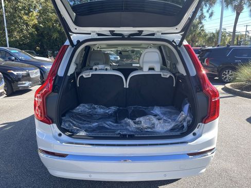 Certified 2025 Volvo XC90 T8 Plus w/ Protection Package Premier image 35
