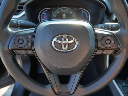 Certified 2025 Toyota RAV4 XLE AWD/4WD image 26