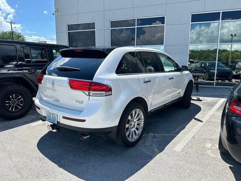 Used 2015 Lincoln MKX FWD w/ Equipment Group 102A image 3