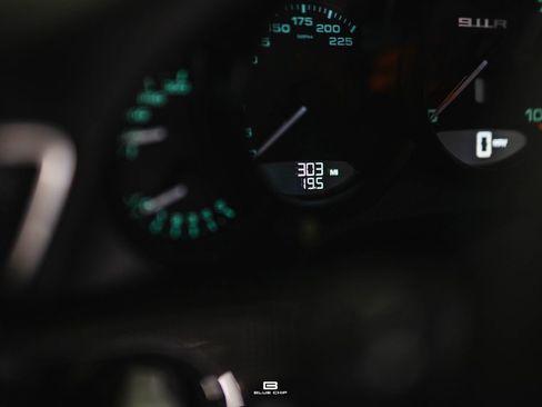 Used 2016 Porsche 911 R image 15