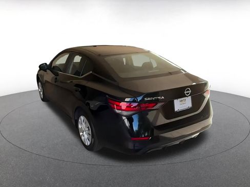 Used 2025 Nissan Sentra S image 10