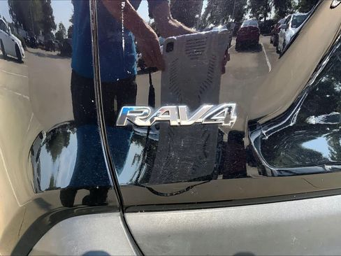 Used 2024 Toyota RAV4 LE FWD image 32
