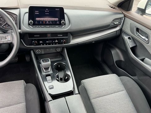 Used 2023 Nissan Rogue SV FWD image 16