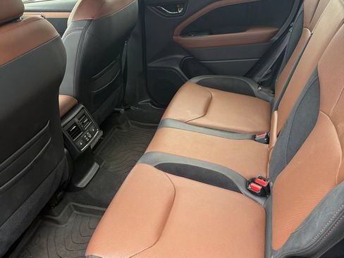 Used 2025 Subaru Forester Touring AWD/4WD image 28