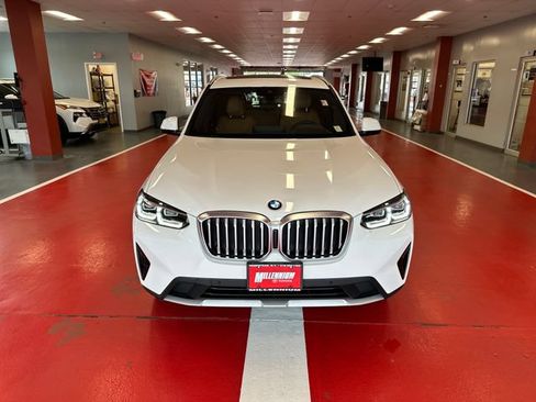 Used 2024 BMW X3 xDrive30i w/ Premium Package w/ZPA AWD/4WD image 8