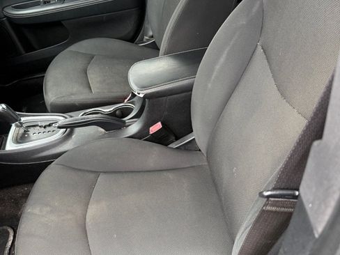 Used 2014 Dodge Avenger SE image 10