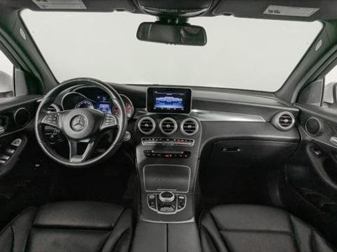 Used 2018 Mercedes-Benz GLC 300 image 23