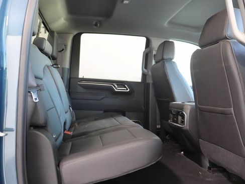 Used 2025 Chevrolet Silverado 2500 LTZ w/ LTZ Plus Package AWD/4WD image 17