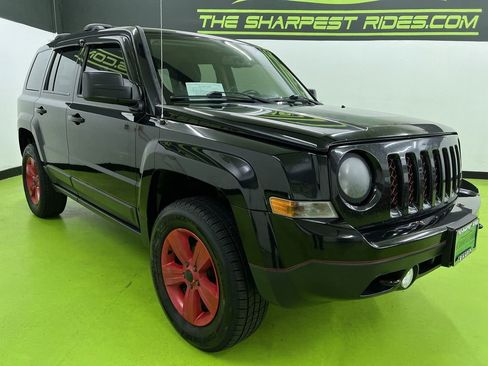 Used 2017 Jeep Patriot Sport w/ Power Value Group AWD/4WD image 2