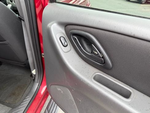 Used 2007 Ford Escape XLT FWD image 36