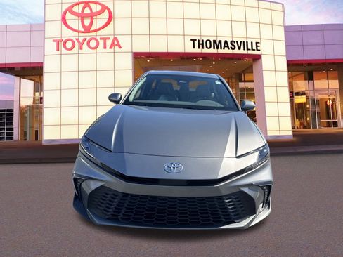 New 2026 Toyota Camry SE image 2