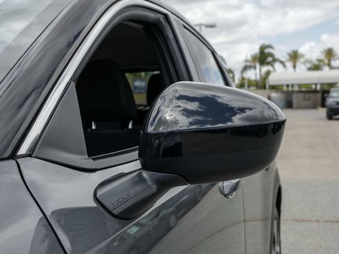 Used 2025 Nissan Kicks SV FWD image 12