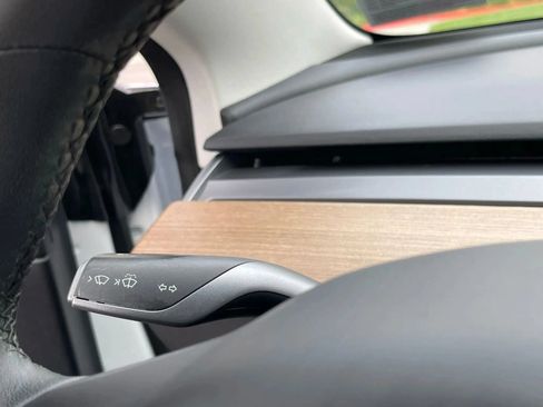 Used 2023 Tesla Model 3 Standard Range RWD image 23