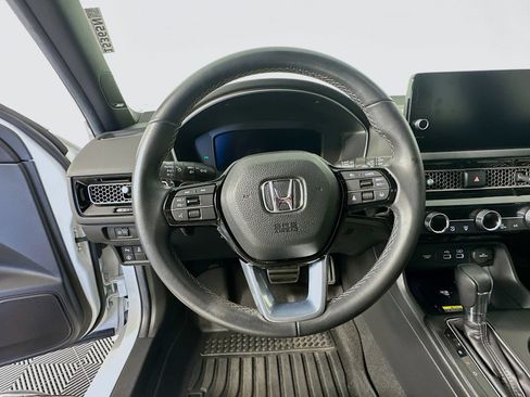 Used 2024 Honda Civic Sport Touring image 11