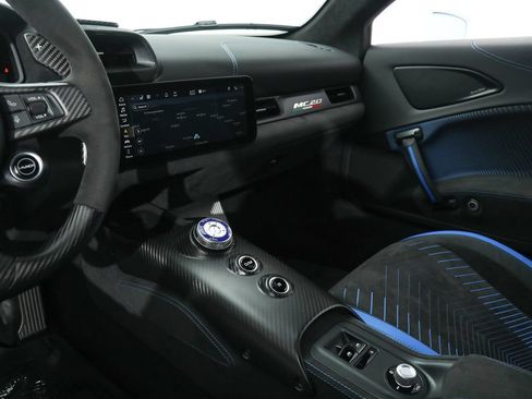 Certified 2022 Maserati MC20 Coupe RWD image 34