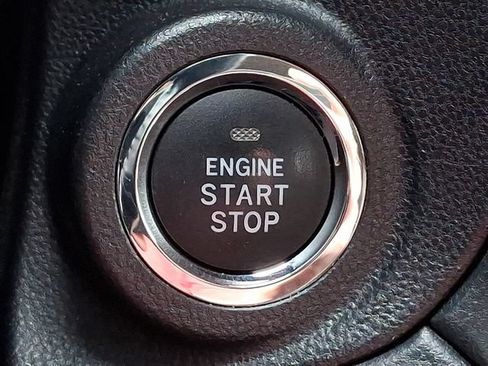 Used 2025 Subaru Outback Touring AWD/4WD image 27