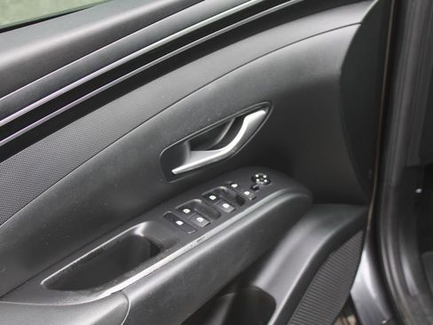 Used 2022 Hyundai Tucson SE FWD image 19