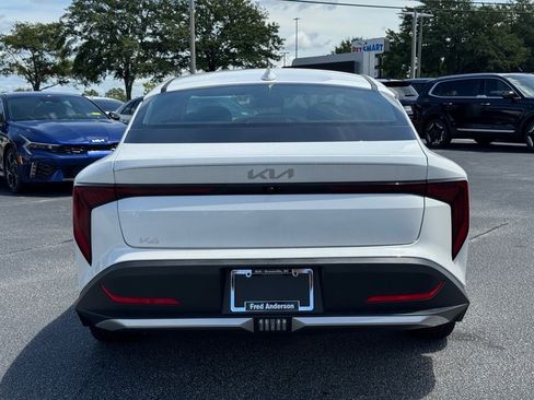 New 2025 Kia K4 LXS image 4