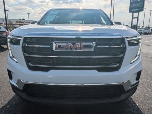 Used 2025 GMC Acadia Elevation image 8