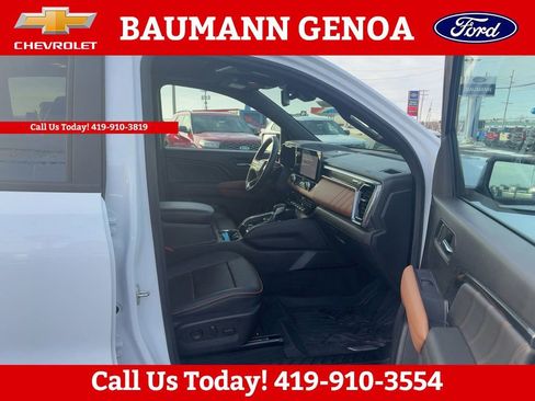 Used 2023 GMC Canyon AT4 w/ AT4 Premium Package image 15