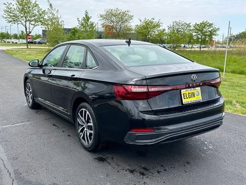 New 2025 Volkswagen Jetta SE FWD image 6