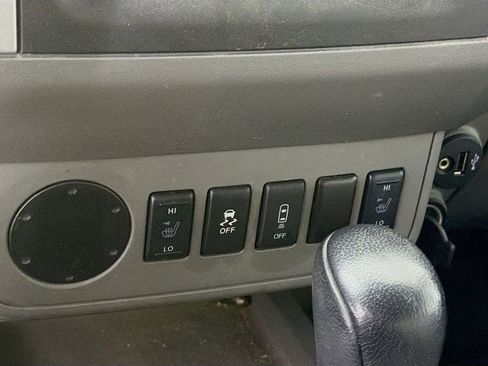 Used 2020 Nissan Frontier SV w/ Midnight Edition Floor Mats image 22