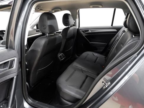 Used 2015 Volkswagen Golf S FWD image 35