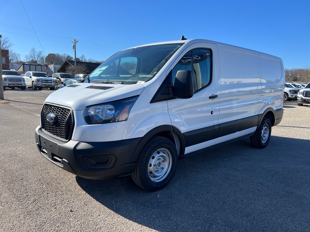 Used 2024 Ford Transit 150 Low Roof RWD image 4