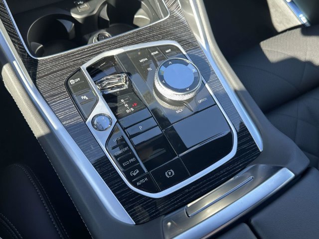 New 2027 BMW X6 M60i AWD/4WD image 17