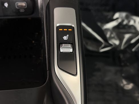 Certified 2022 Kia Sorento EX w/ Panoramic Sunroof Package image 24