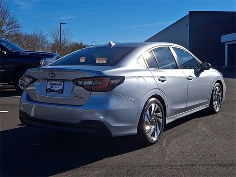 Used 2023 Subaru Legacy Limited image 7