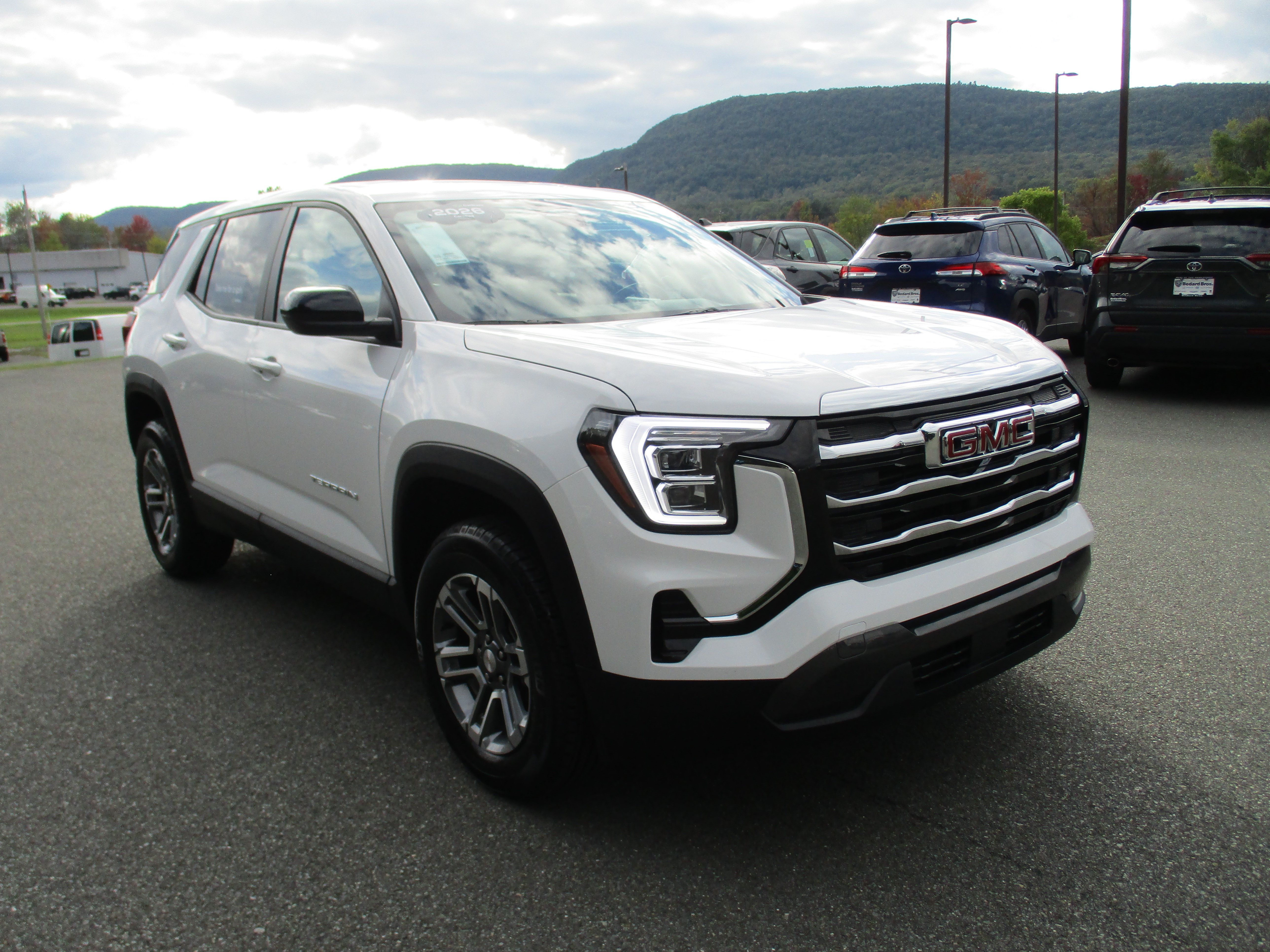 Certified 2026 GMC Terrain Elevation AWD/4WD image 3