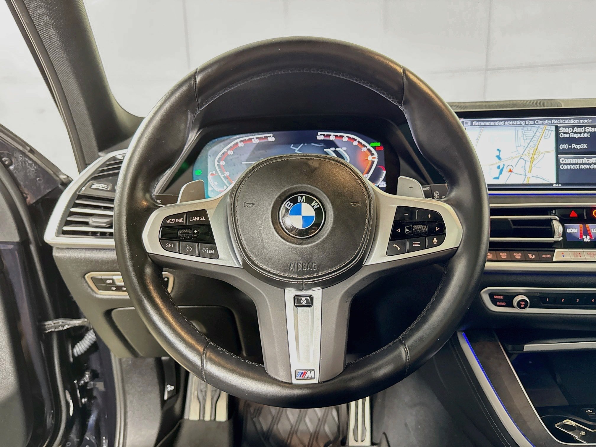 Used 2023 BMW X5 xDrive40i w/ Executive Package AWD/4WD image 16