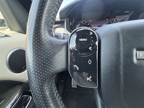 Used 2018 Land Rover Range Rover Sport HSE AWD/4WD image 26