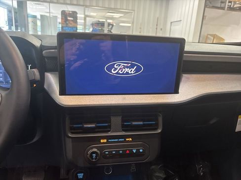 New 2026 Ford Maverick XLT w/ XLT Luxury Package AWD/4WD image 19