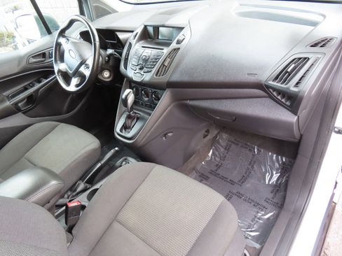 Used 2018 Ford Transit Connect XL image 17