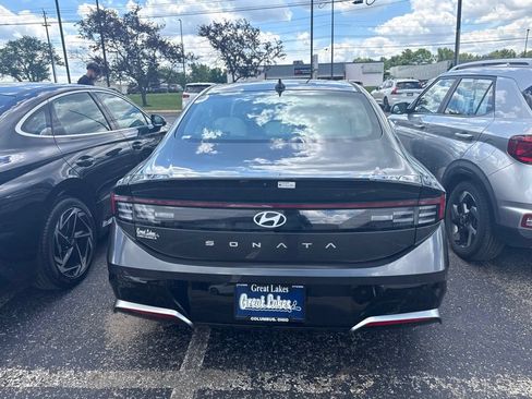 Used 2025 Hyundai Sonata SEL FWD image 3